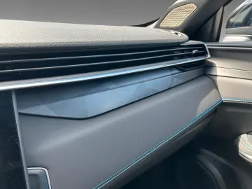 01 1.5TD PHEV DCTH+Panodach+360°+Infinity Sound