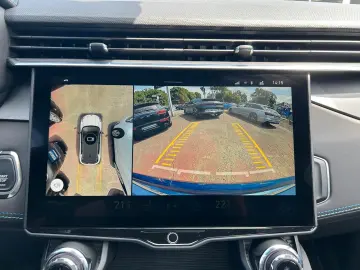 01 1.5TD PHEV DCTH+Panodach+360°+Infinity Sound