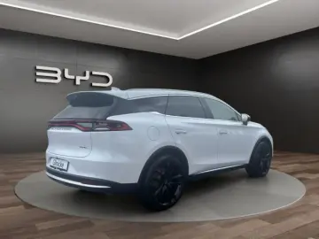 Tang AWD Flagship 86.4 kWh LED Pano Navi 7 Sitze