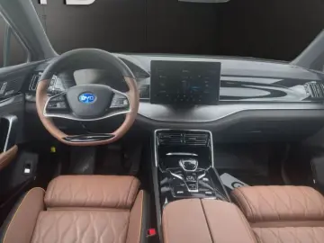 Tang AWD Flagship 86.4 kWh LED Pano Navi 7 Sitze