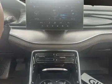 Tang AWD Flagship 86.4 kWh LED Pano Navi 7 Sitze