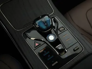 HAN 380 kW AWD Executive LED Pan HUD DYN ICC 360