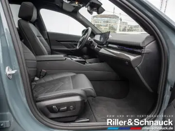 520i M-Sport PANO+STANDHZG+AHK+HUD