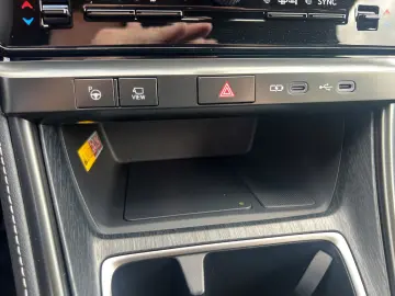 LBX 1.5 Relax.Leder.HUD.AWD.LED.360.Kam.Mark-Lev