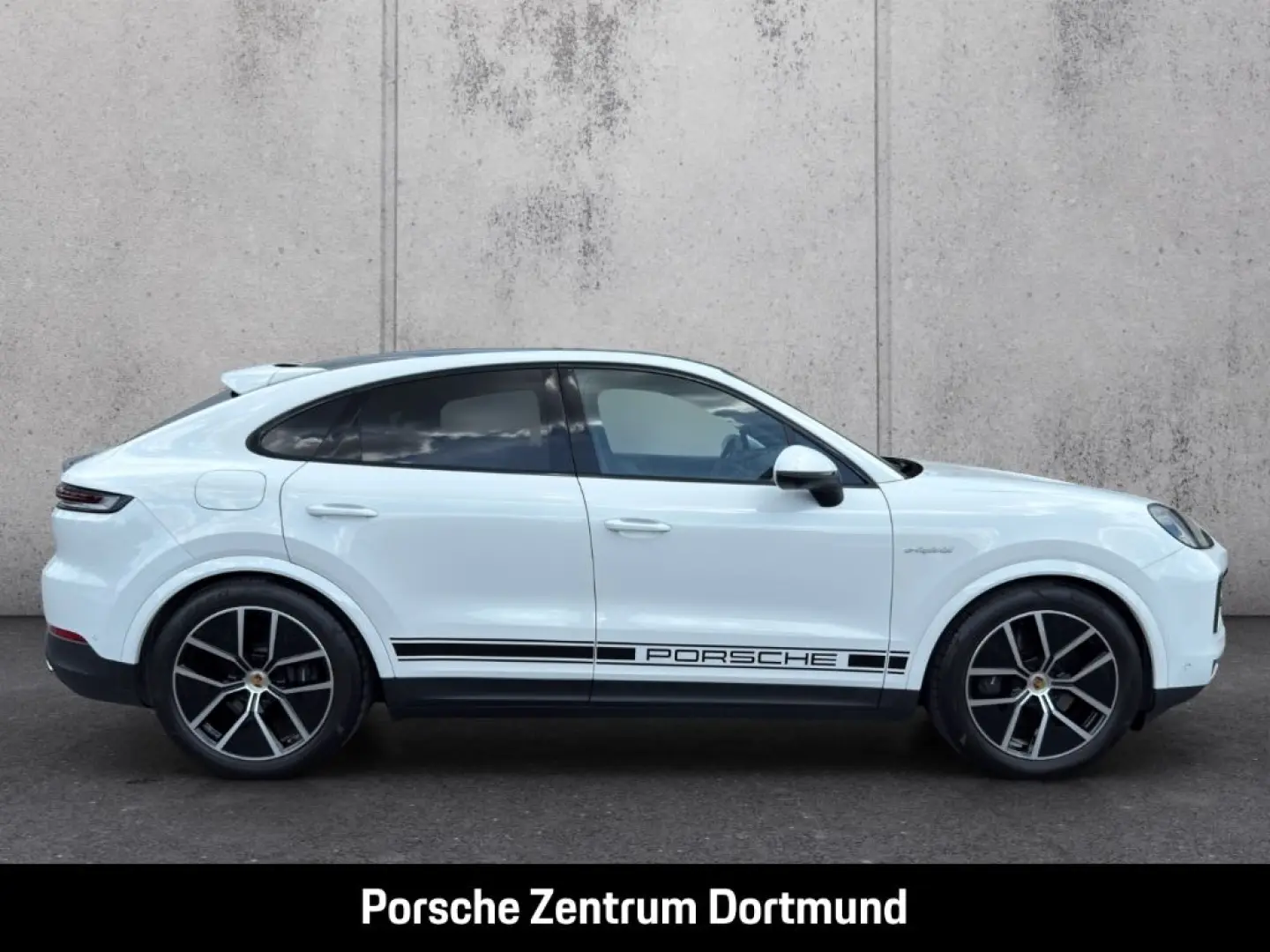 Cayenne E-Hybrid Coupe Surround-View LED-Matrix