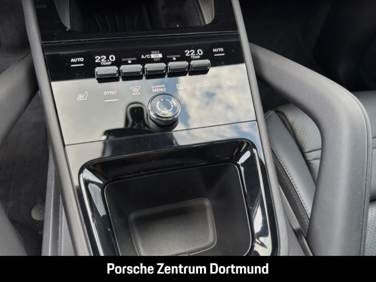 Cayenne E-Hybrid Coupe Surround-View LED-Matrix