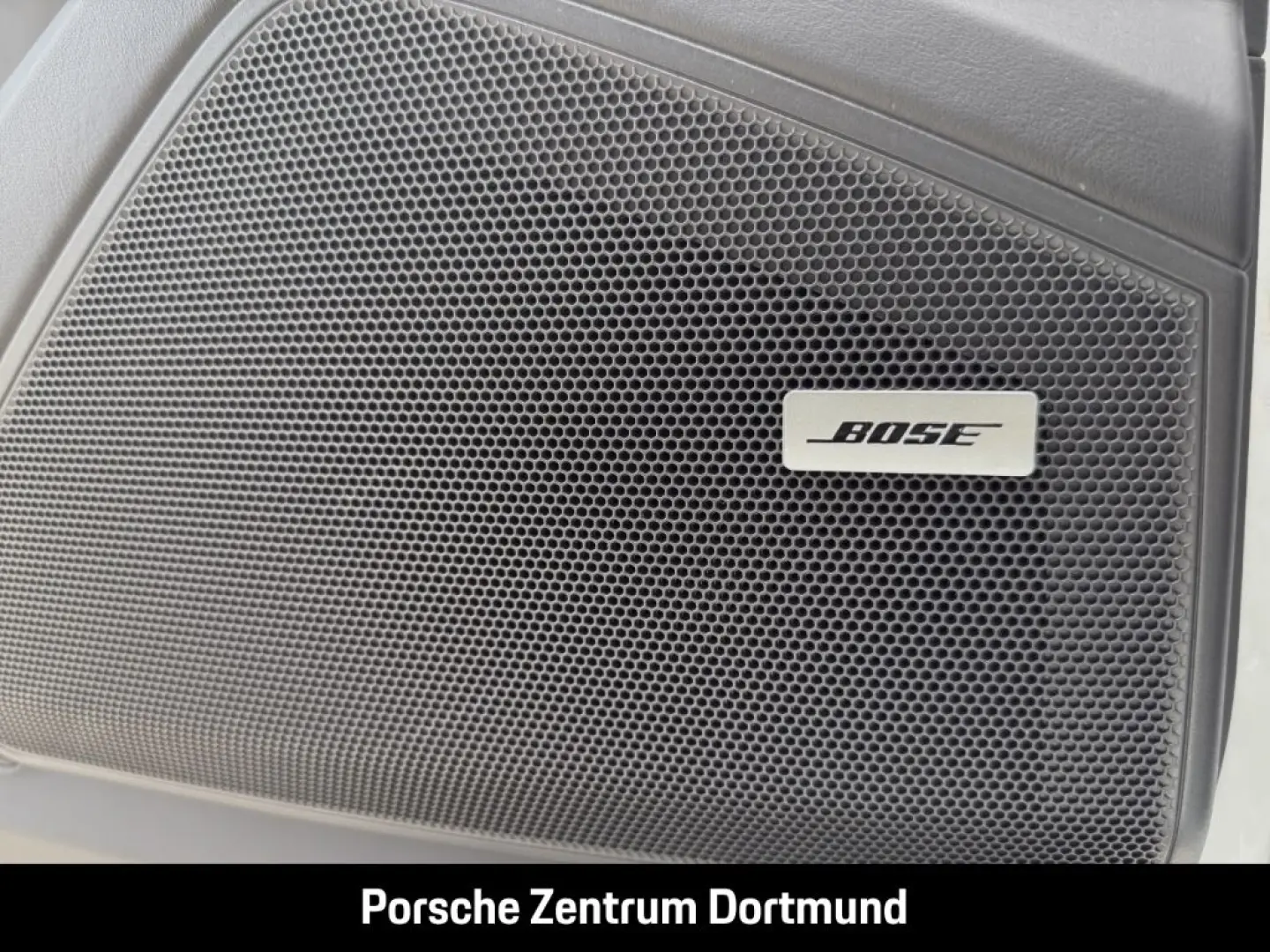 Cayenne E-Hybrid Coupe Surround-View LED-Matrix