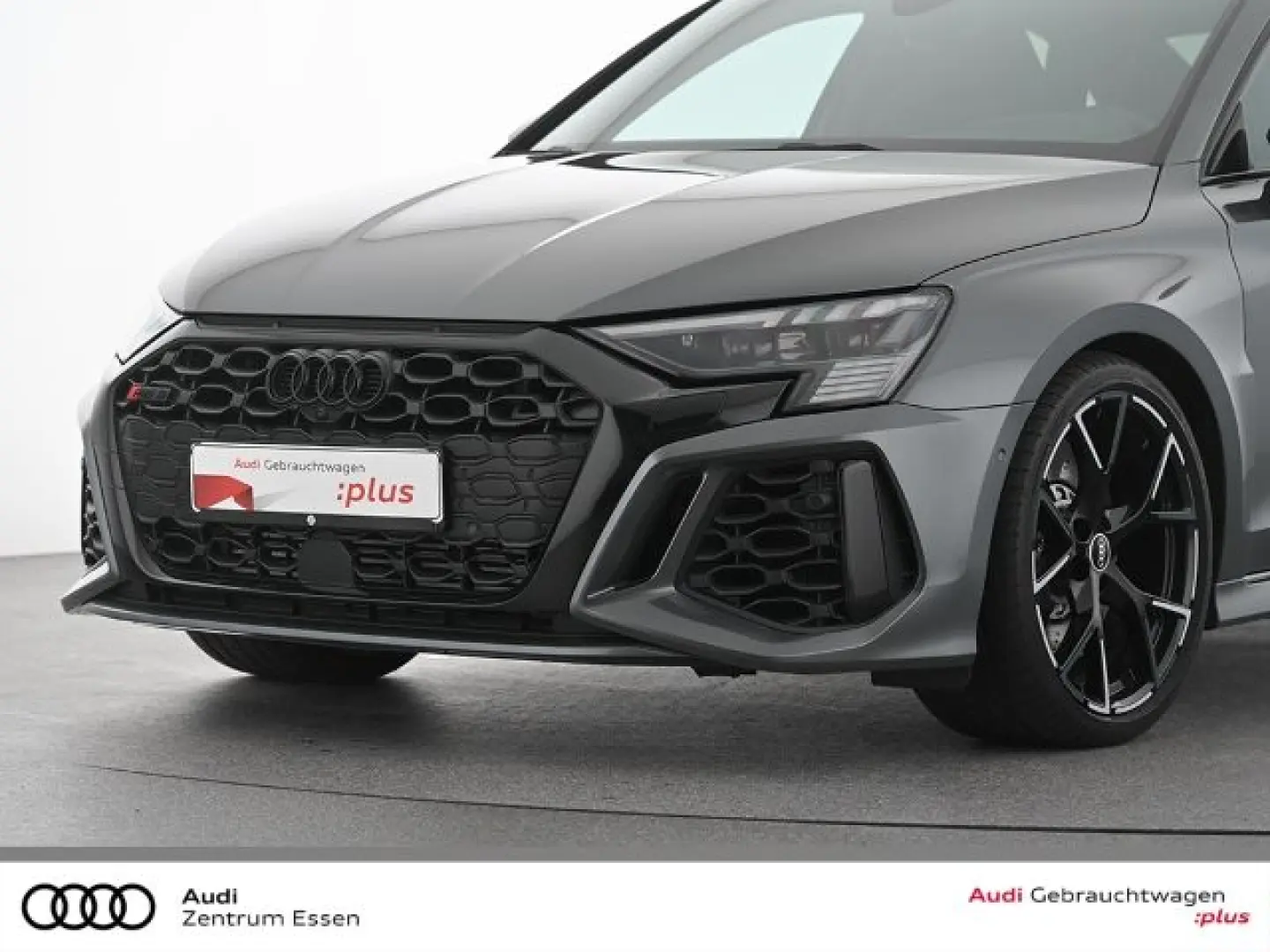RS3 Lim. 2.5 TFSI quattro S-TRONIC B&O PANO   NA