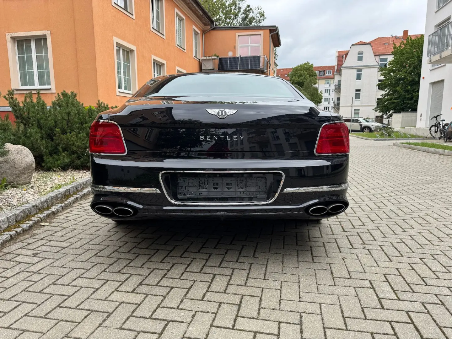 Flying Spur V8 Mulliner/Rotating/RearTV/DynamicR