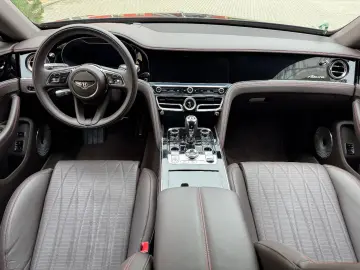 Flying Spur V8 Mulliner/Rotating/RearTV/DynamicR