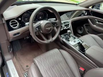 Flying Spur V8 Mulliner/Rotating/RearTV/DynamicR