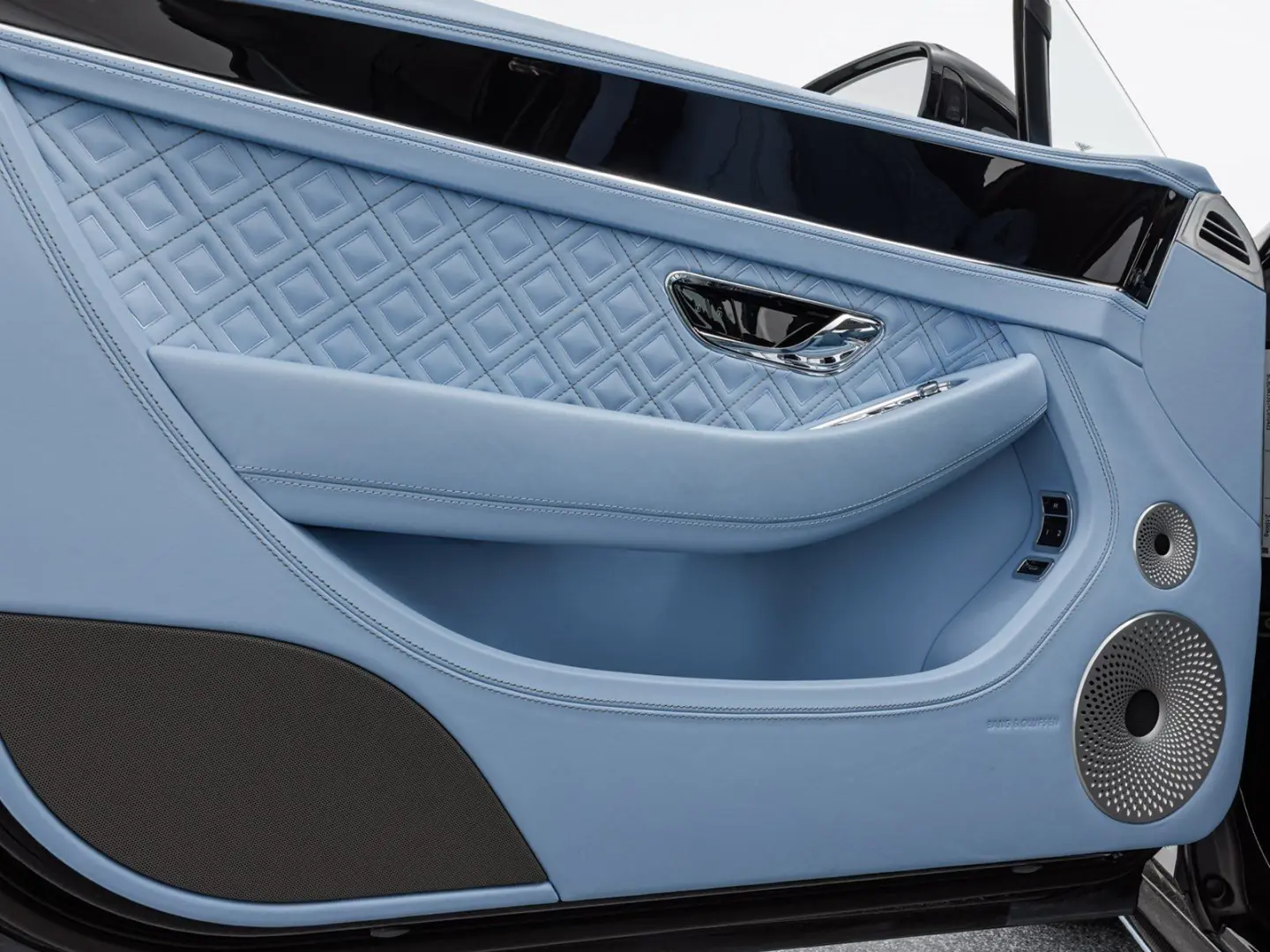 Continental GTC Speed / Akrapovic Abgasanlage
