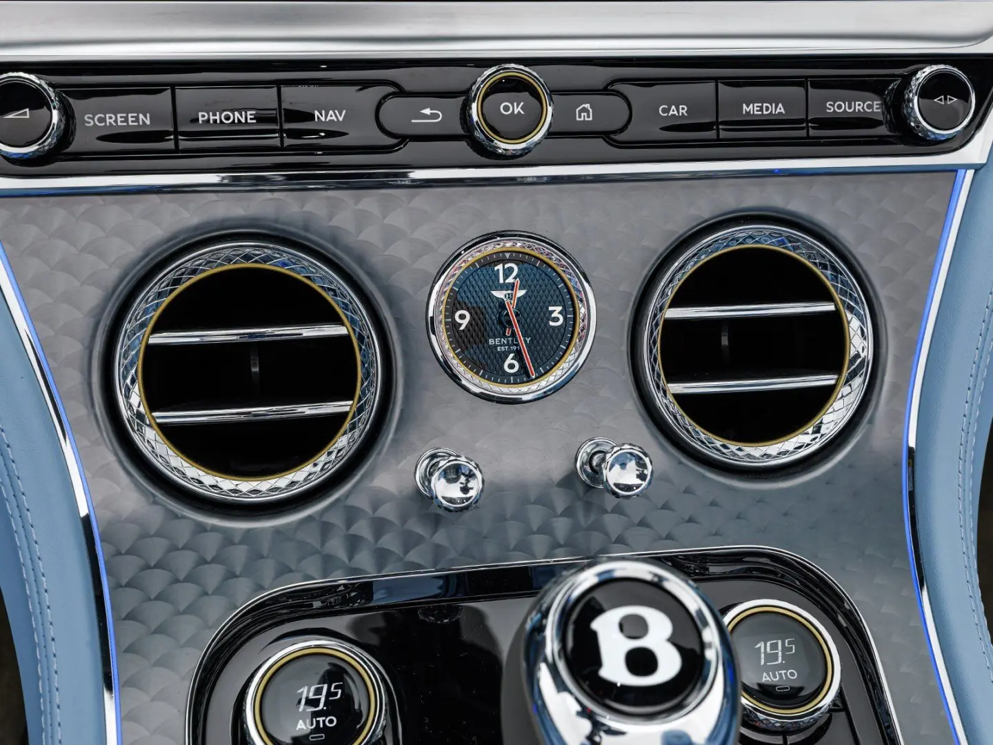 Continental GTC Speed / Akrapovic Abgasanlage