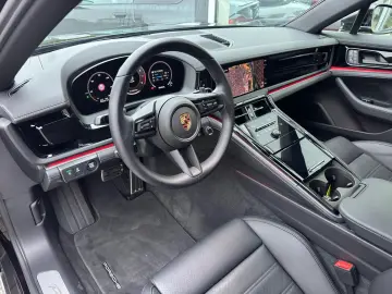 Panamera 4*HD-MATRIX*PANO*BOSE*360°KAM*18-WEGE*