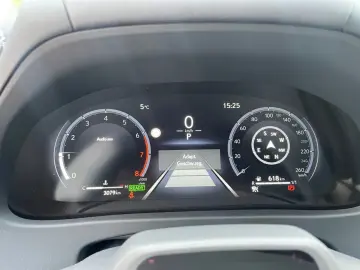 UX 300 h F Sport Design