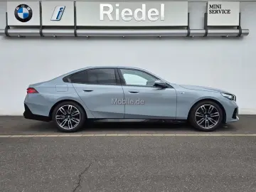 BMW 520i M Sportpaket Komfortsitze Standhzg. AHK