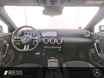 CLA 250 4M Cp AMG Sport Pano Multi Memory 360 19