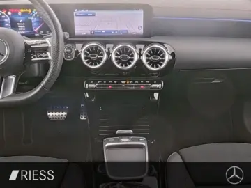 CLA 250 4M Cp AMG Sport Pano Multi Memory 360 19