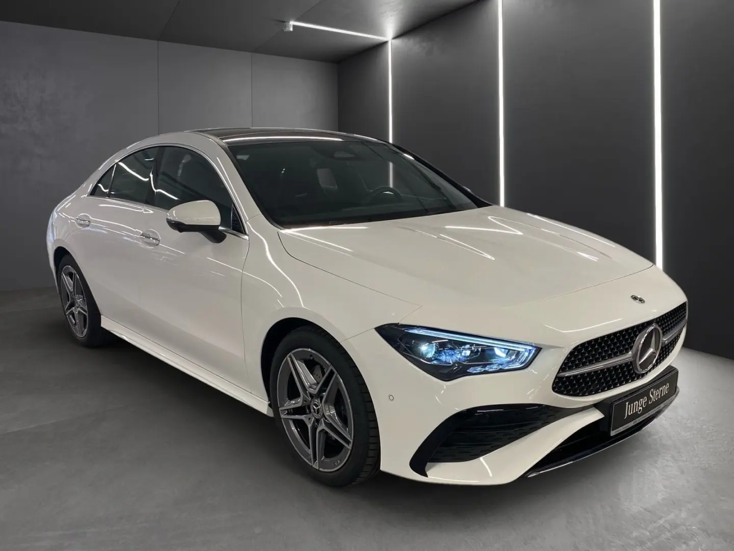 CLA 220 d AMG Plus*Pano*HUD*360*Distro*Multibeam