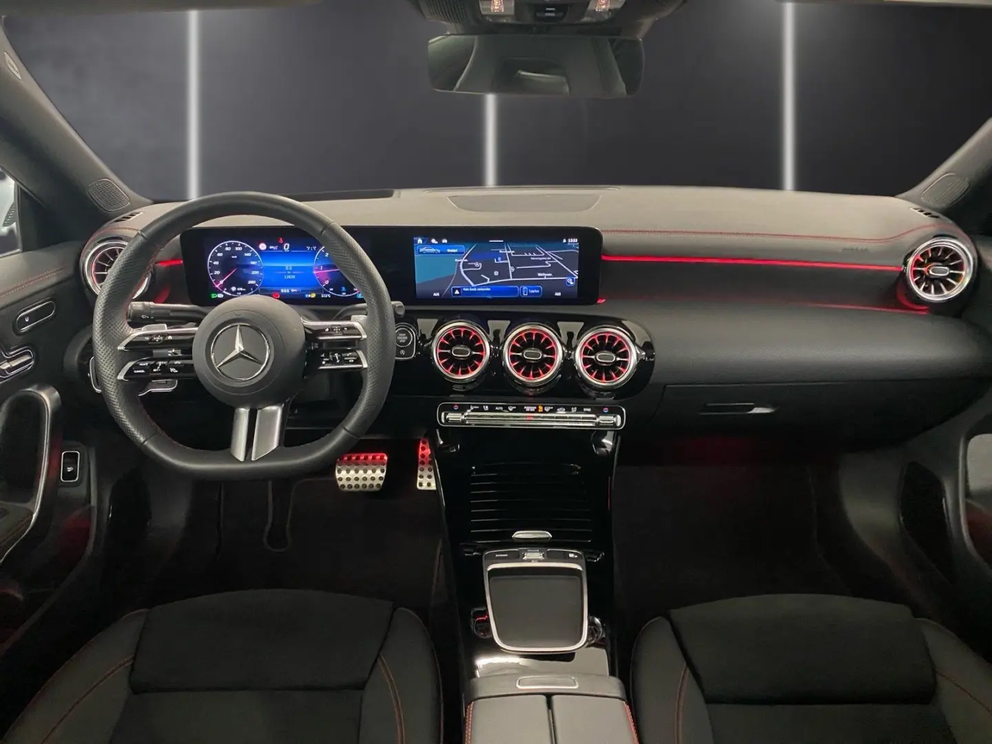CLA 220 d AMG Plus*Pano*HUD*360*Distro*Multibeam