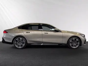 BMW 520i M Sport|Pano|Standhzg.|DA&PA+|H/K