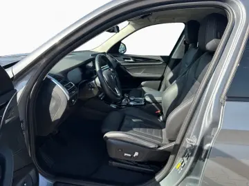 X3 xDrive 30e LC-Prof HUD HIFI PA+ ACC Laser 18