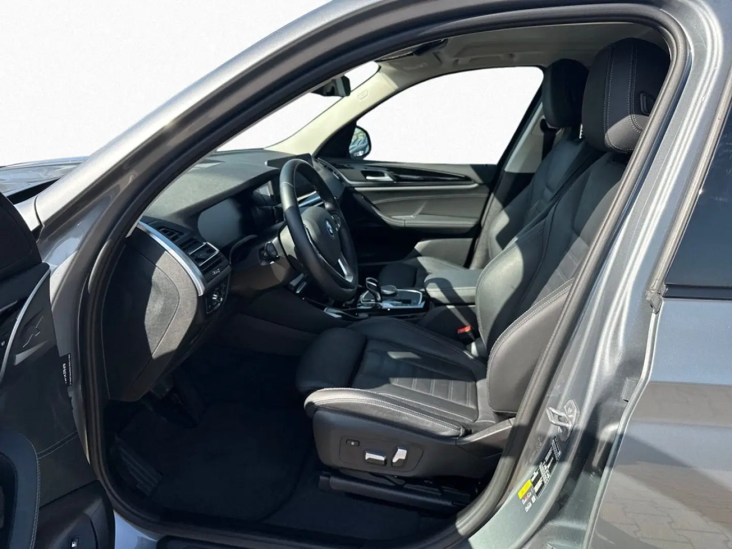 X3 xDrive 30e LC-Prof HUD HIFI PA+ ACC Laser 18