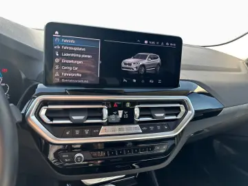 X3 xDrive 30e LC-Prof HUD HIFI PA+ ACC Laser 18