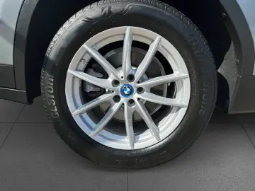 X3 xDrive 30e LC-Prof HUD HIFI PA+ ACC Laser 18