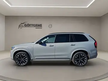Volvo XC90 T8 Plus Dark PANO 360° HuD 7.SITZER LM21