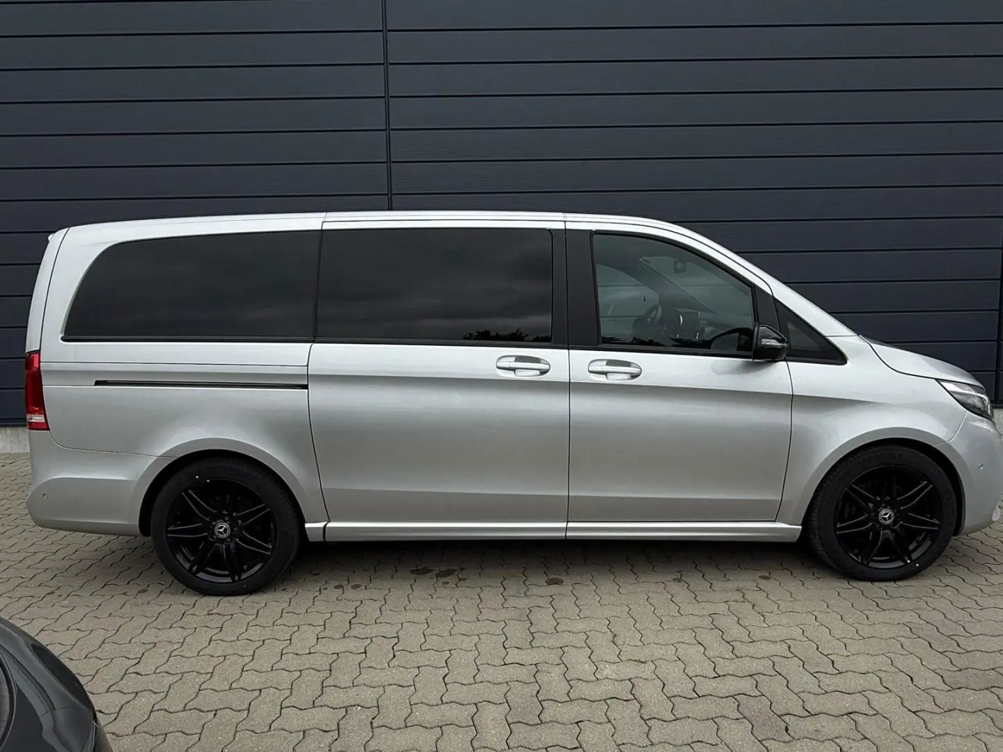 V300d AVANTGARDE Edition AMG Line / 360-Kamera /