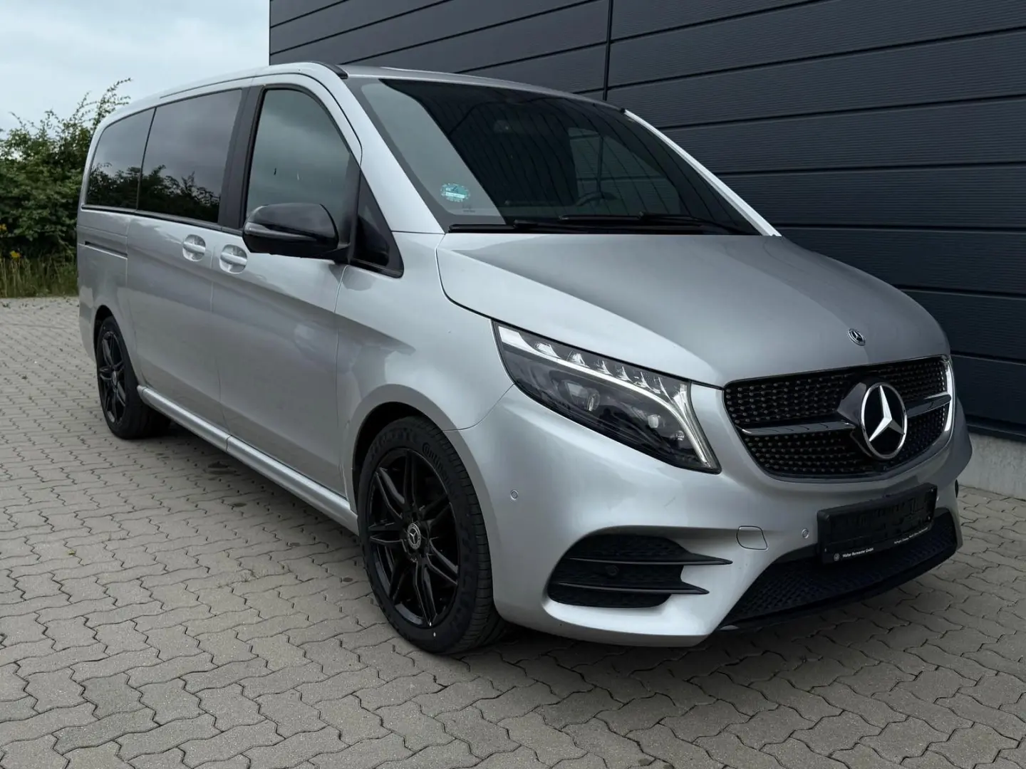 V300d AVANTGARDE Edition AMG Line / 360-Kamera /