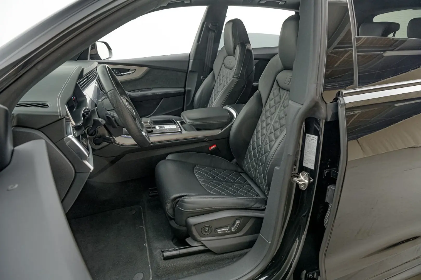 Q8 50 TDI TIPT*S-LINE*AHK*360*MATRIX*PANO*B&O**
