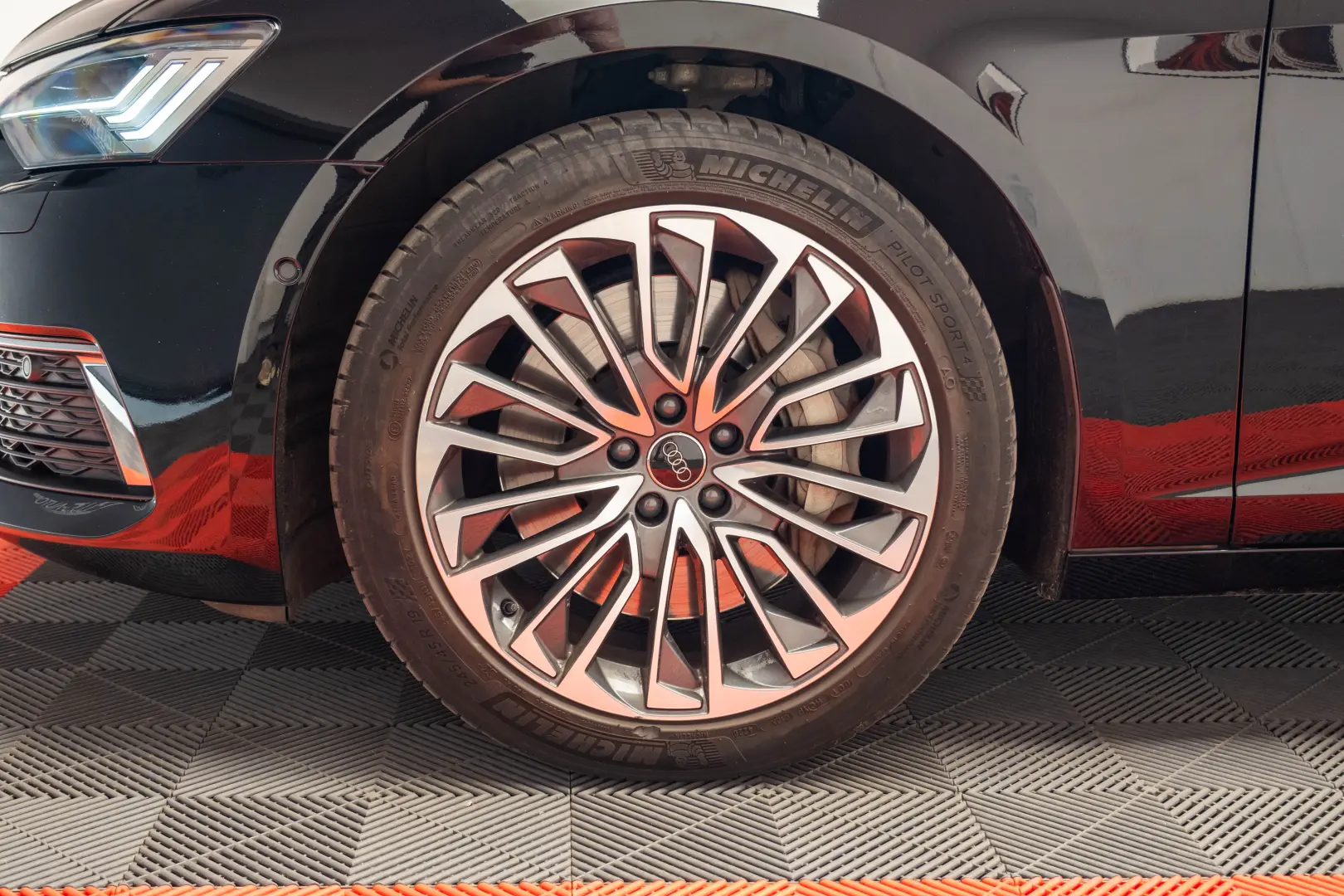 Audi A6 55 TFSIe Quattro Mild Hybrid