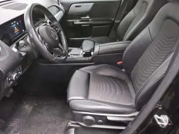 MERCEDES BENZ GLB200 d Style LED LEASING