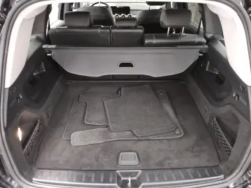 MERCEDES BENZ GLB200 d Style LED LEASING
