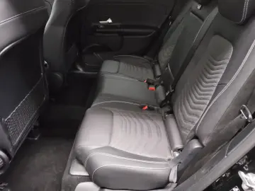 MERCEDES BENZ GLB200 d Style LED LEASING