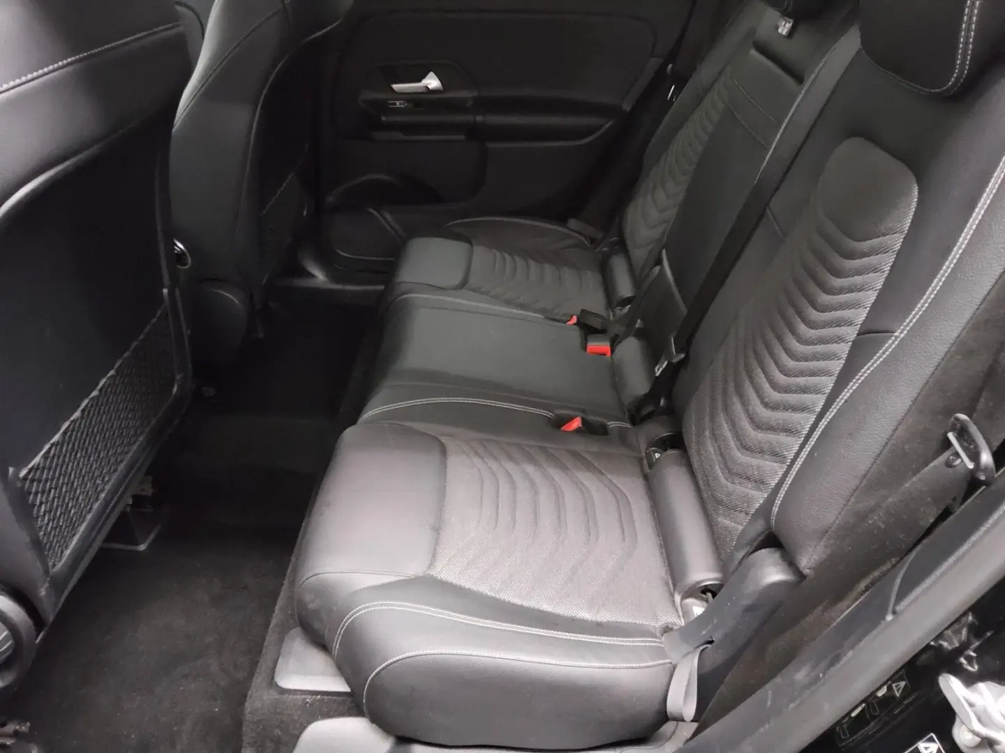 MERCEDES BENZ GLB200 d Style LED LEASING
