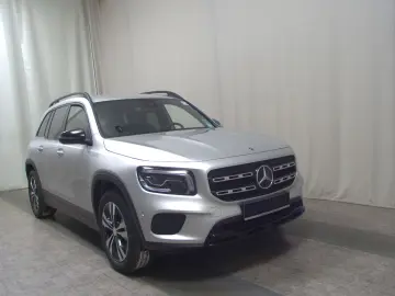 MERCEDES BENZ GLB200 Progressive Night Multibeam