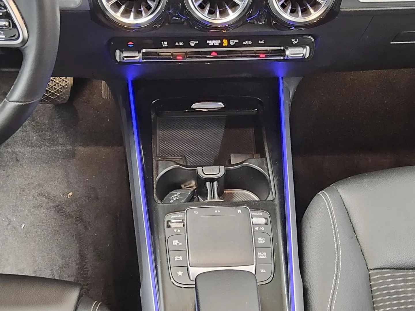 MERCEDES BENZ GLB200 Progressive Night Multibeam
