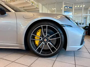 911 992 Turbo S LIFT/Glasdach/ACC/Burmester