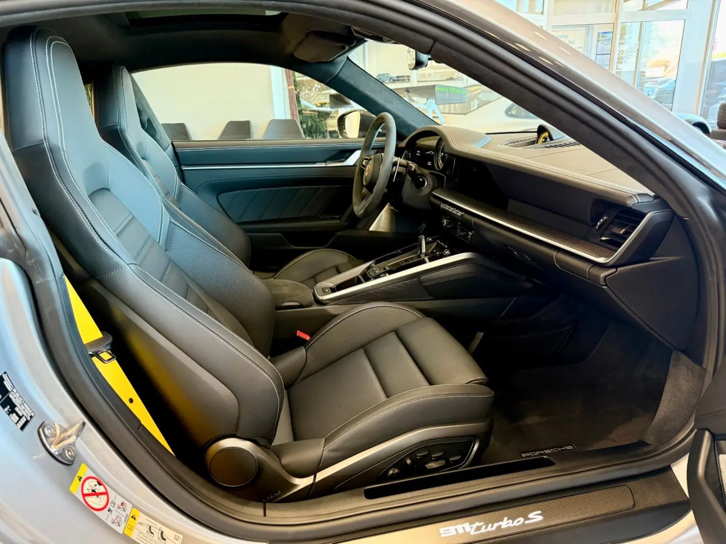 911 992 Turbo S LIFT/Glasdach/ACC/Burmester