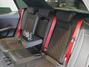 Q8 quattro S-Line Pano*Audi-Garantie 6/2028