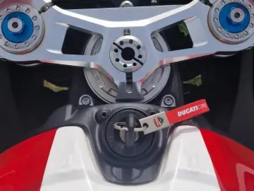Ducati Panigale V2