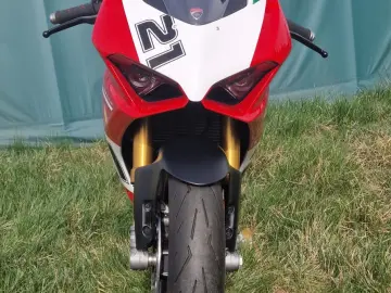 Ducati Panigale V2