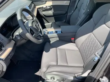 Volvo XC90 Recharge T8 Plus Dark