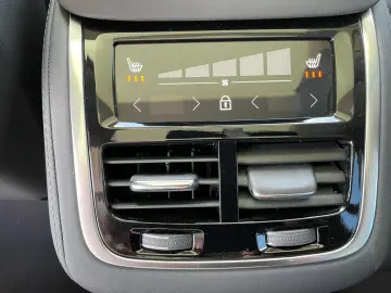 Volvo XC90 Recharge T8 Plus Dark