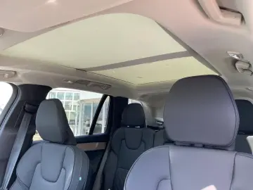 Volvo XC90 Recharge T8 Plus Dark