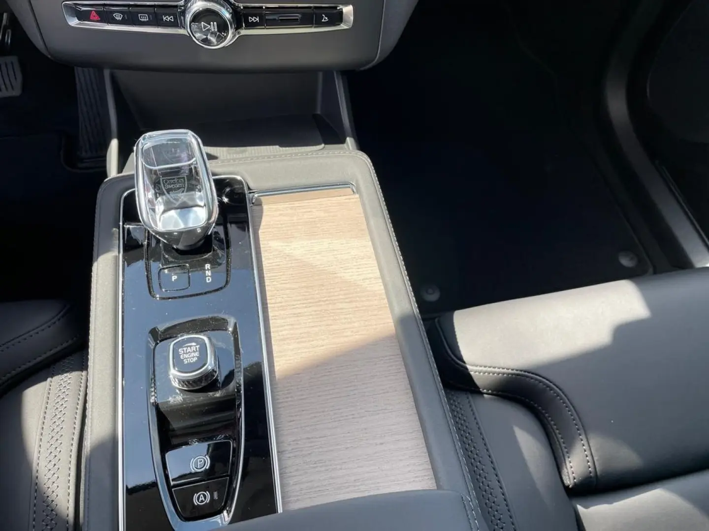 Volvo XC90 Recharge T8 Plus Dark