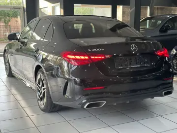 C 300 e Limo*AMG-LINE*KAMERA*CARPLAY*NIGHT*LEDER